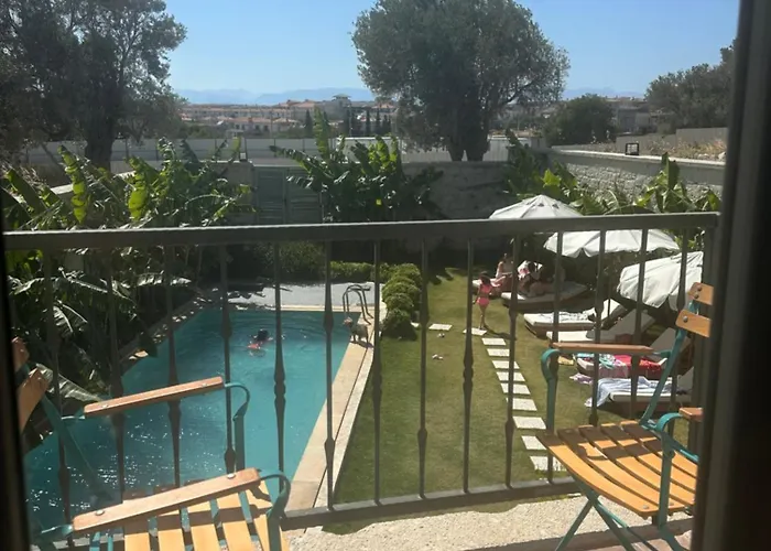 Elia Alacati Hotel *